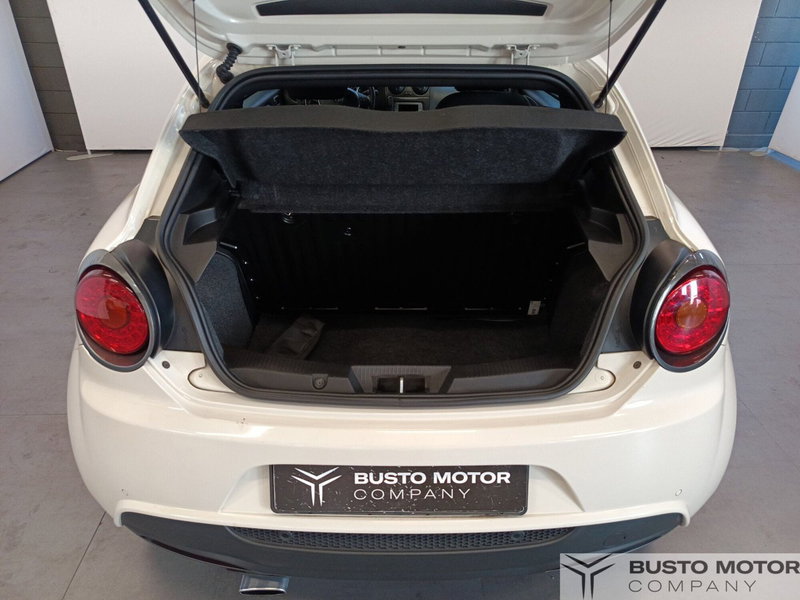 Alfa Romeo MiTo usata a Varese (10)