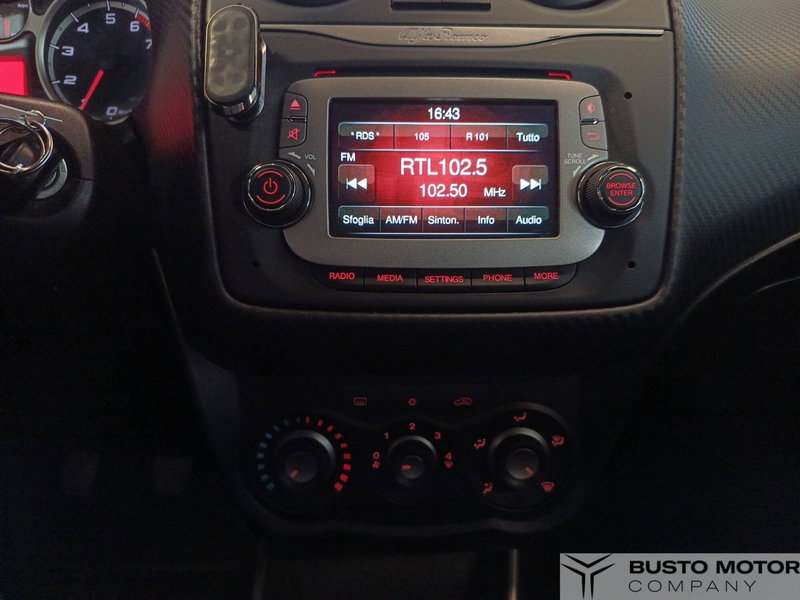 Alfa Romeo MiTo usata a Varese (13)