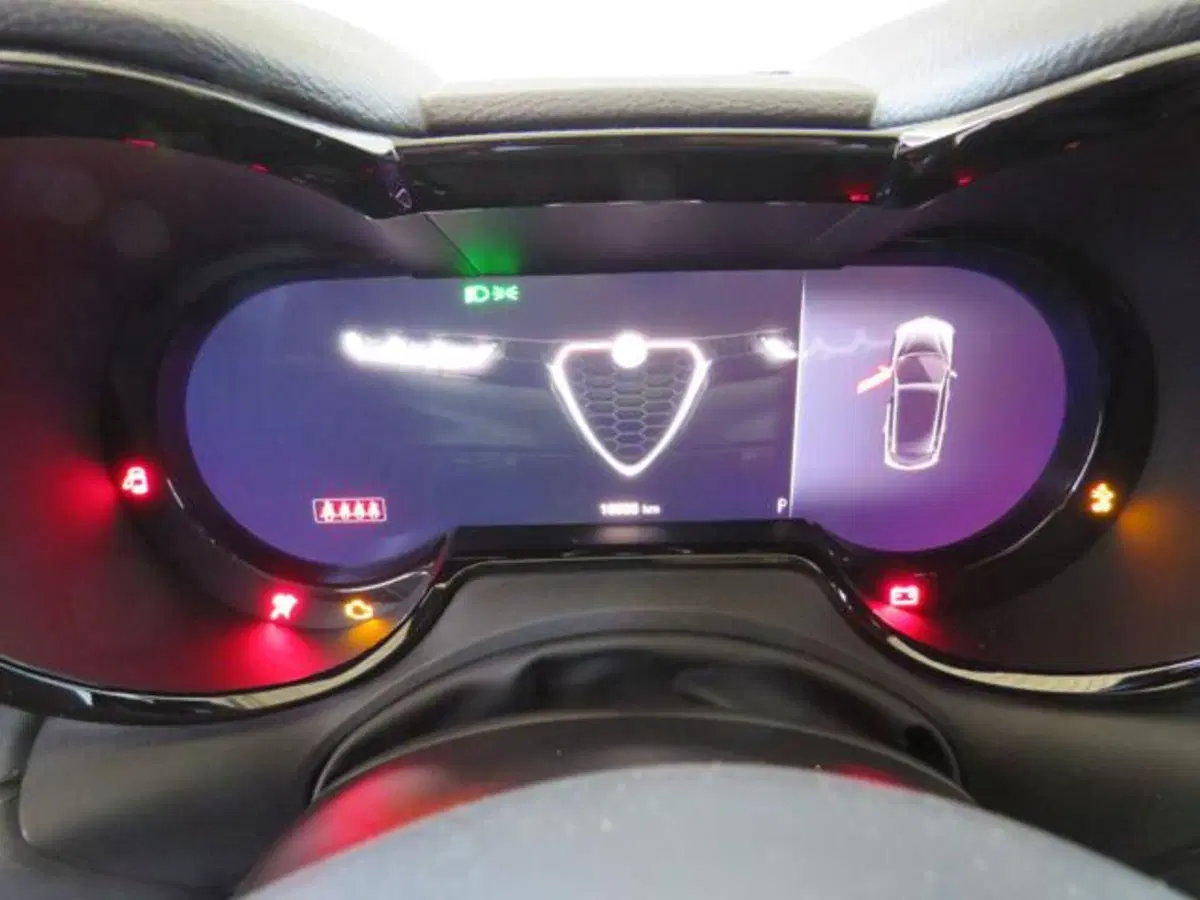 Alfa Romeo Tonale usata a Lodi (12)