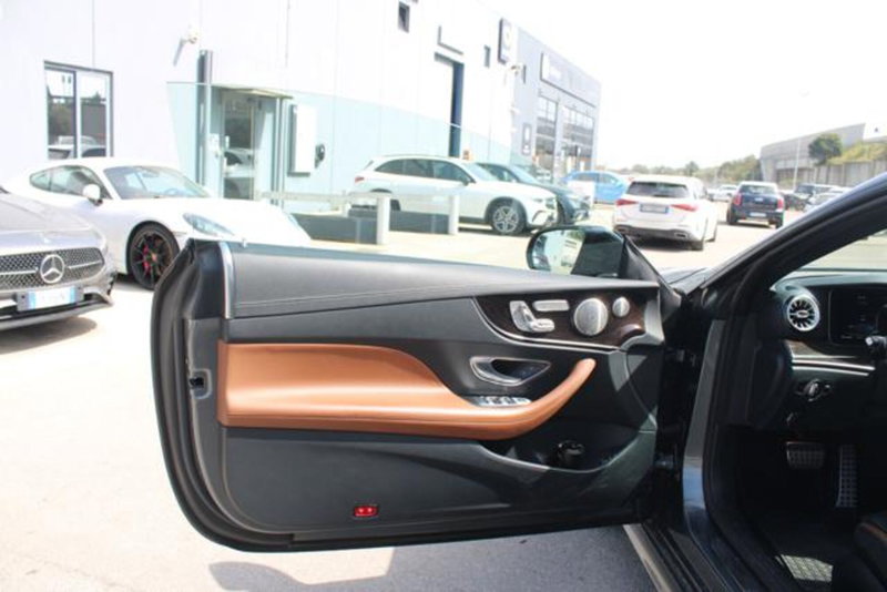 Mercedes-Benz Classe E Coupé usata a Lecce (11)