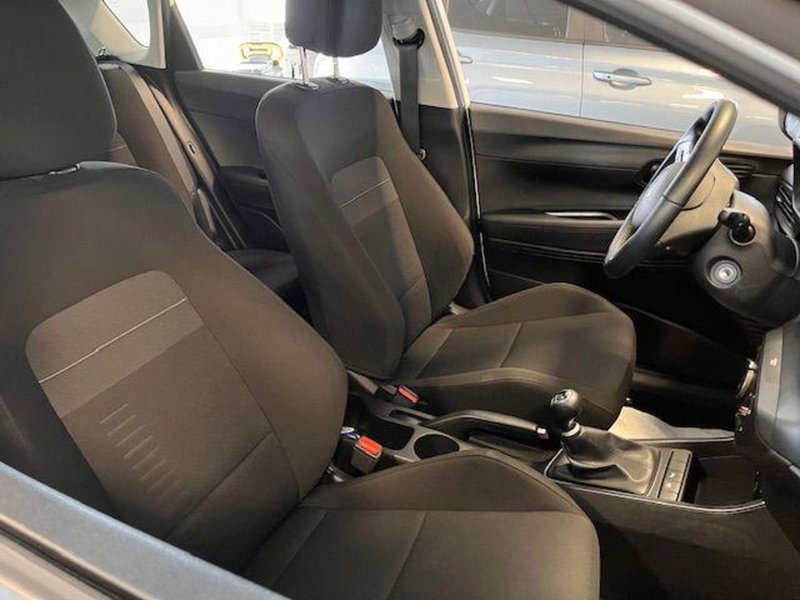 Hyundai Bayon usata a Verbano Cusio Ossola (7)