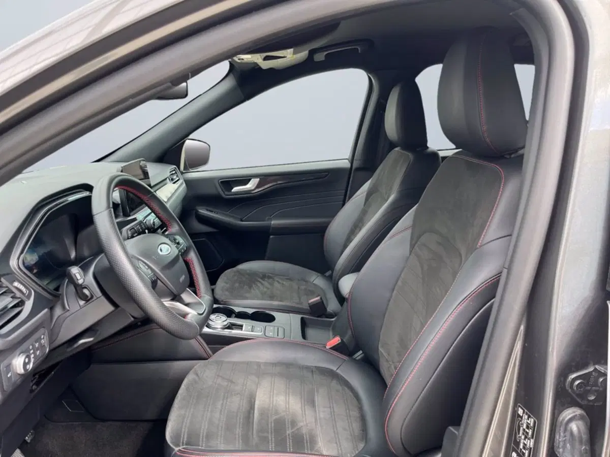 Ford Kuga usata a Milano (10)