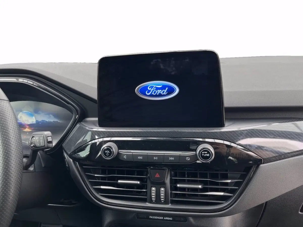 Ford Kuga usata a Milano (14)