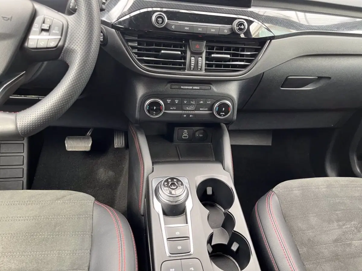 Ford Kuga usata a Milano (16)