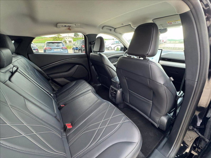 Ford Mustang Mach-E usata a Matera (12)