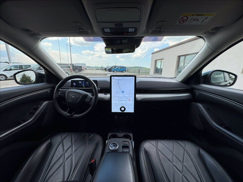 Ford Mustang Mach-E usata a Matera (13)