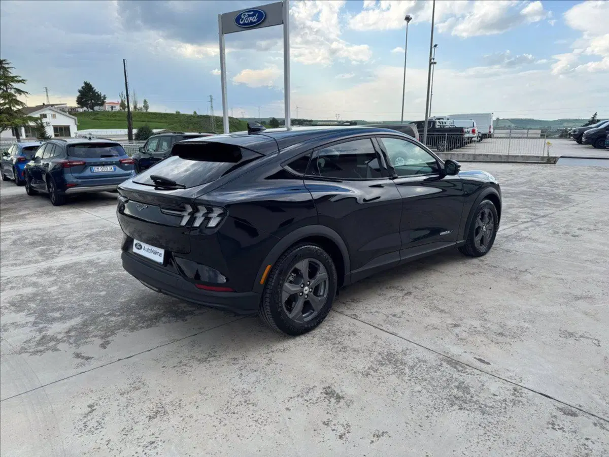 Ford Mustang Mach-E usata a Matera (5)
