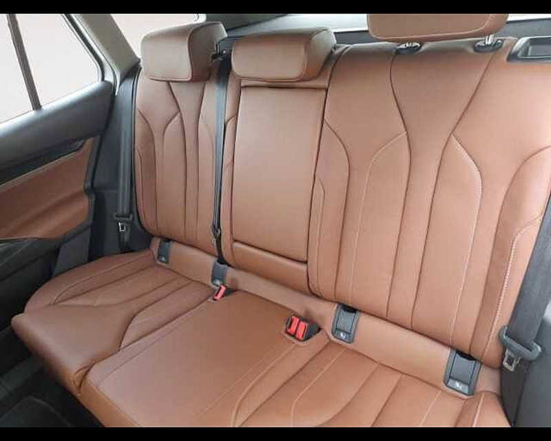 Skoda Enyaq usata a Ravenna (13)