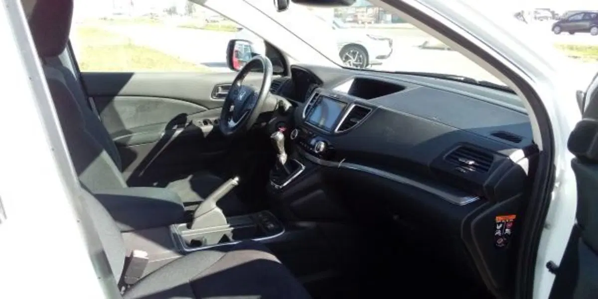 Honda CR-V usata a Udine (8)