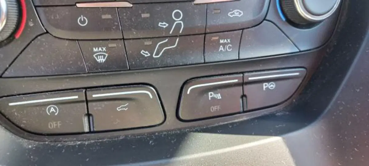 Ford Kuga usata a Udine (14)