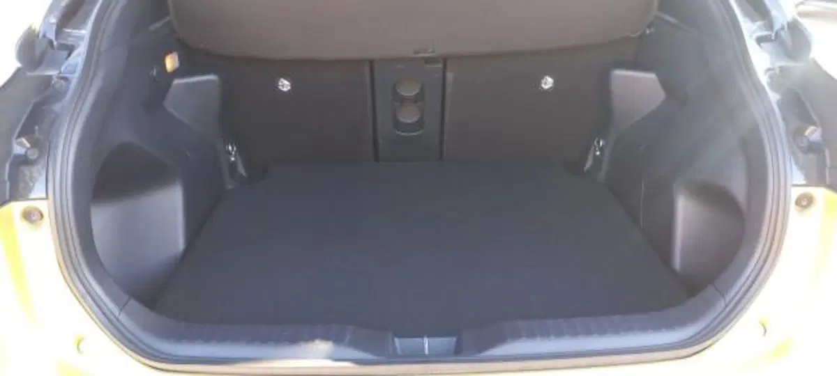 Toyota Yaris Cross usata a Udine (8)