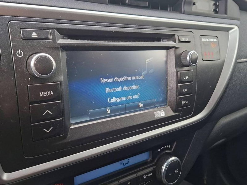 Toyota Auris usata a Torino (10)