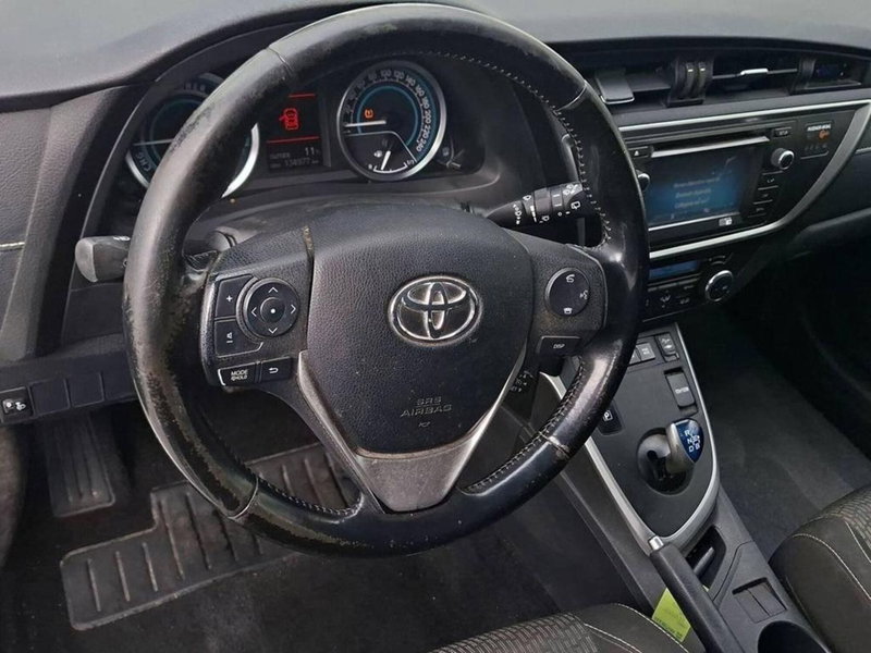 Toyota Auris usata a Torino (13)