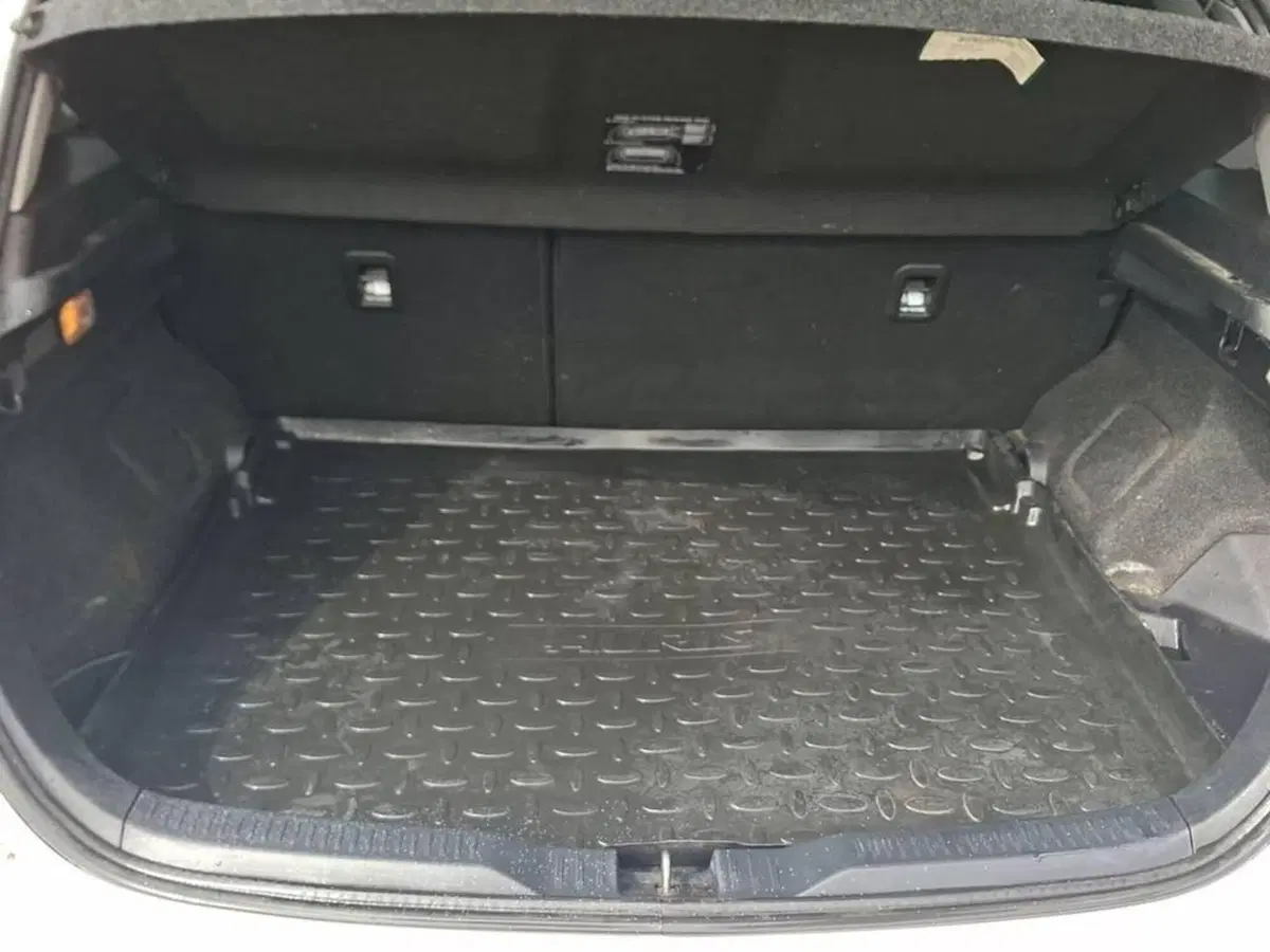 Toyota Auris usata a Torino (15)
