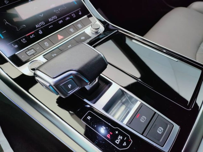 Audi Q8 usata a Teramo (16)