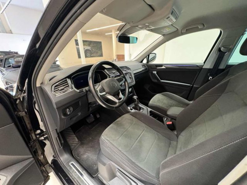 Volkswagen Tiguan usata a Lucca (8)