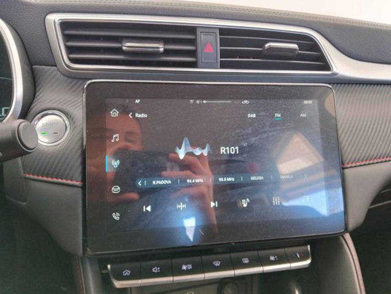 Mg ZS (2021-->) usata a Como (14)