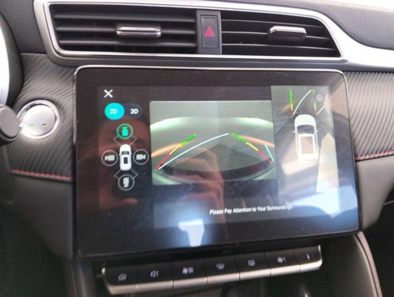 Mg ZS (2021-->) usata a Como (19)