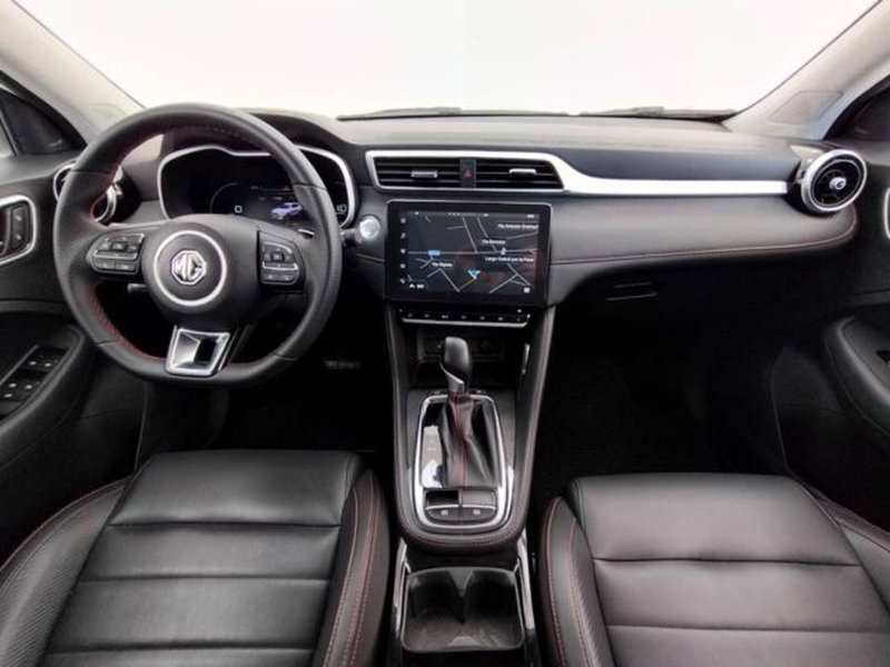 Mg ZS (2021-->) usata a Como (4)