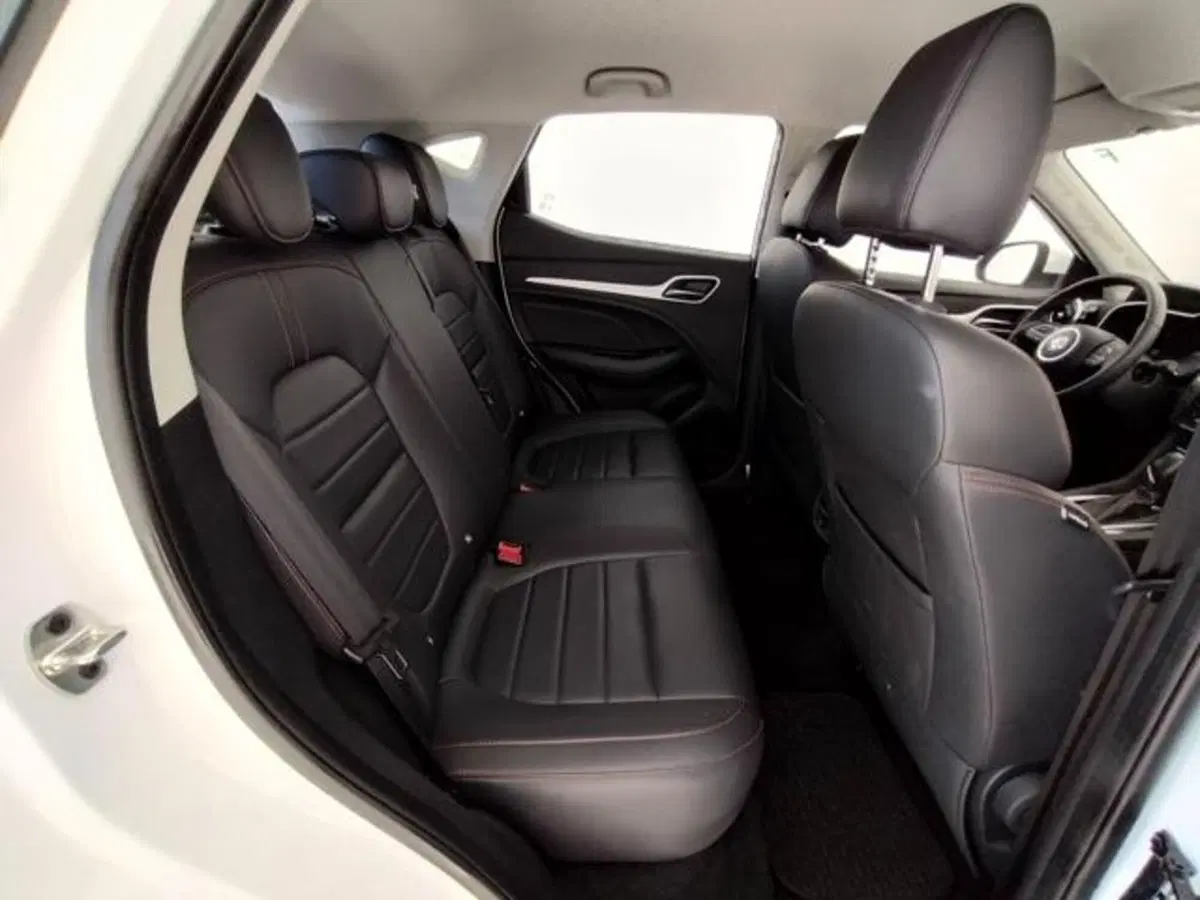 Mg ZS (2021-->) usata a Como (5)