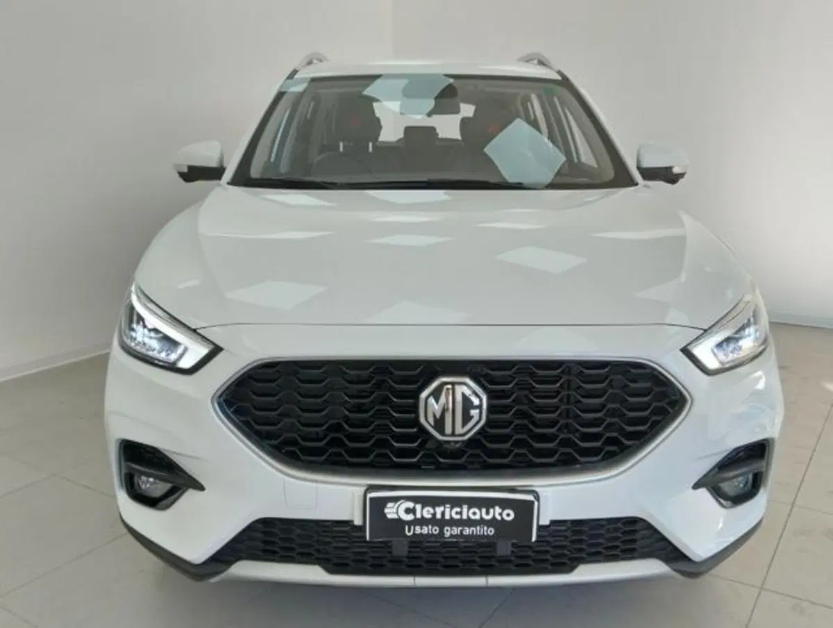 Mg ZS (2021-->) usata a Como (6)