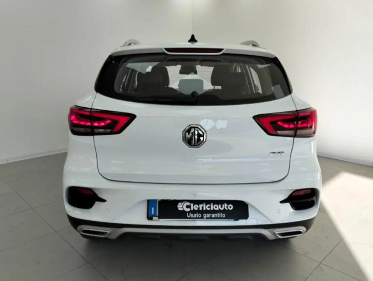 Mg ZS (2021-->) usata a Como (7)