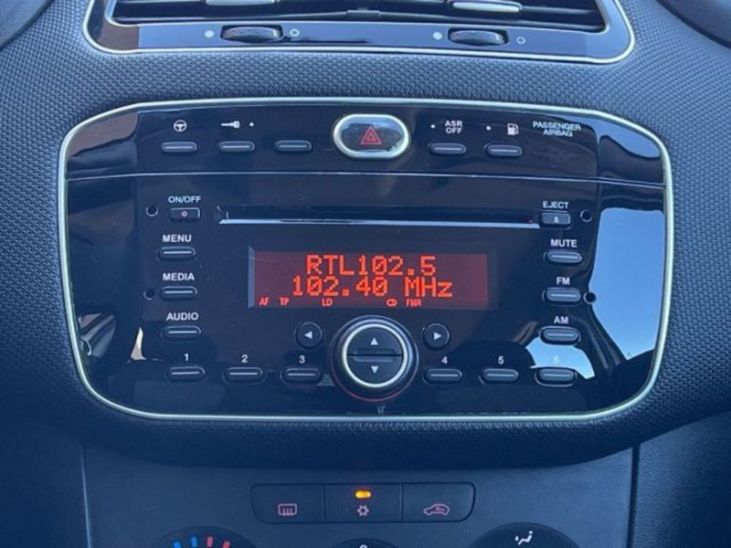 Fiat Punto usata a Ancona (19)