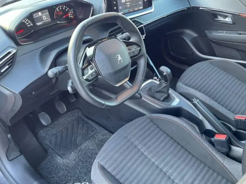 Peugeot 208 usata a Ancona (9)