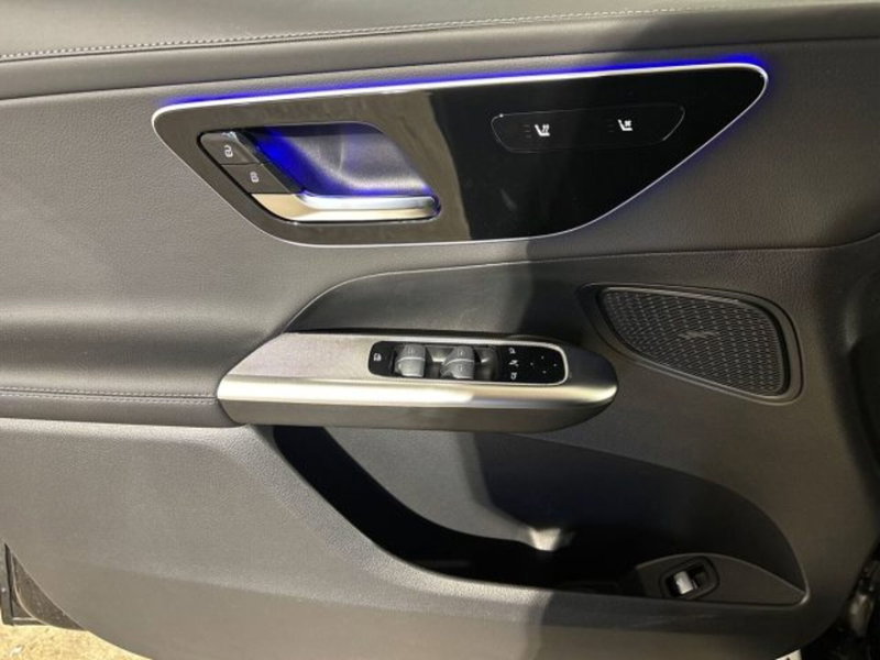 Mercedes-Benz GLC nuova a Bologna (10)
