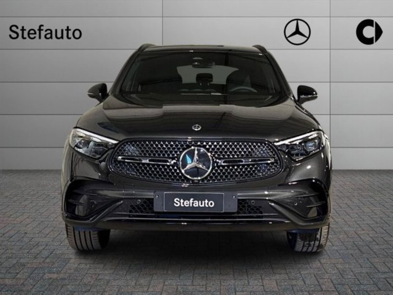 Mercedes-Benz GLC nuova a Bologna (4)