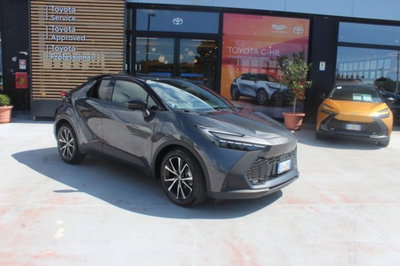 Toyota Toyota C-HR 1.8 hv Lounge fwd e-cvt del 2024 usata a Roma
