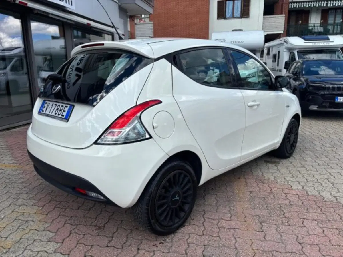 Lancia Ypsilon usata a Cuneo (3)