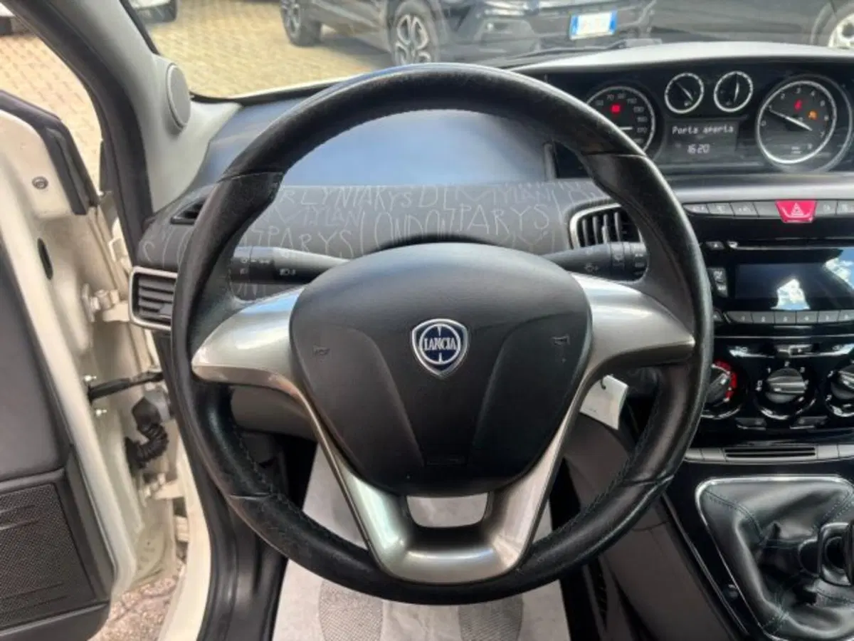Lancia Ypsilon usata a Cuneo (8)
