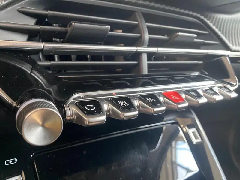 Peugeot 208 usata a Torino (11)