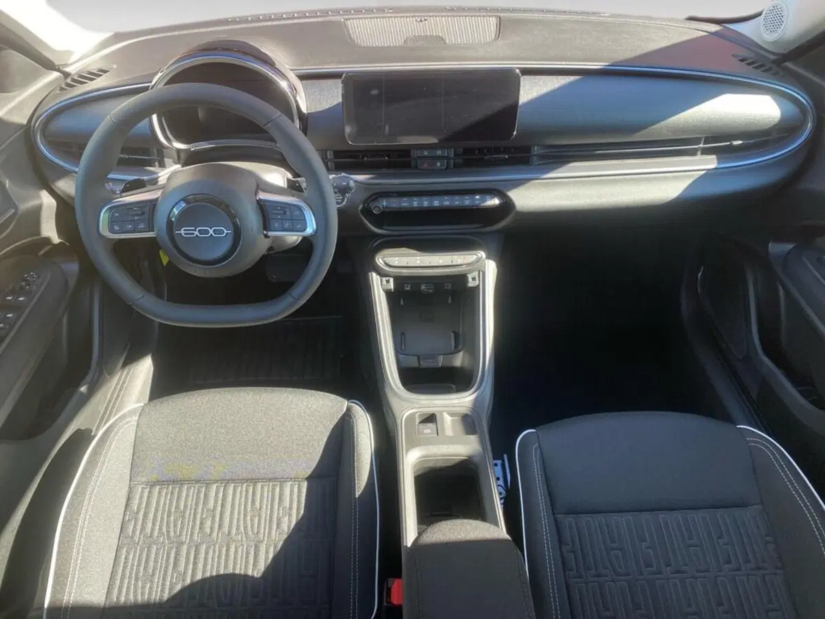 Fiat 600 nuova a Torino (6)