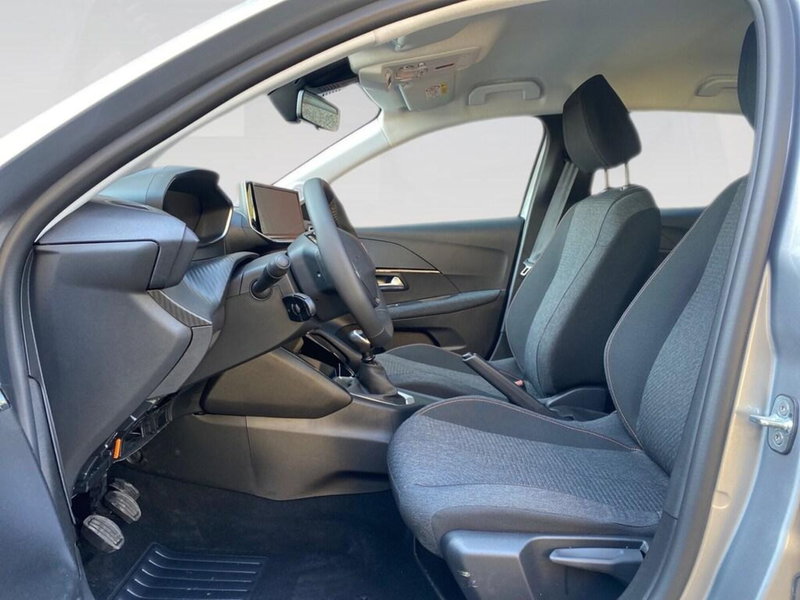 Peugeot 208 nuova a Torino (7)