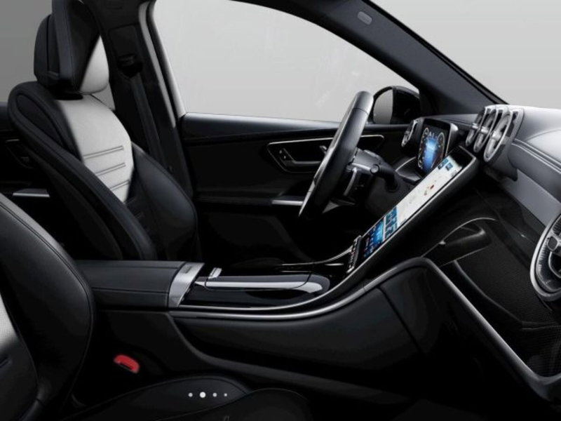 Mercedes-Benz GLC nuova a Verona (6)