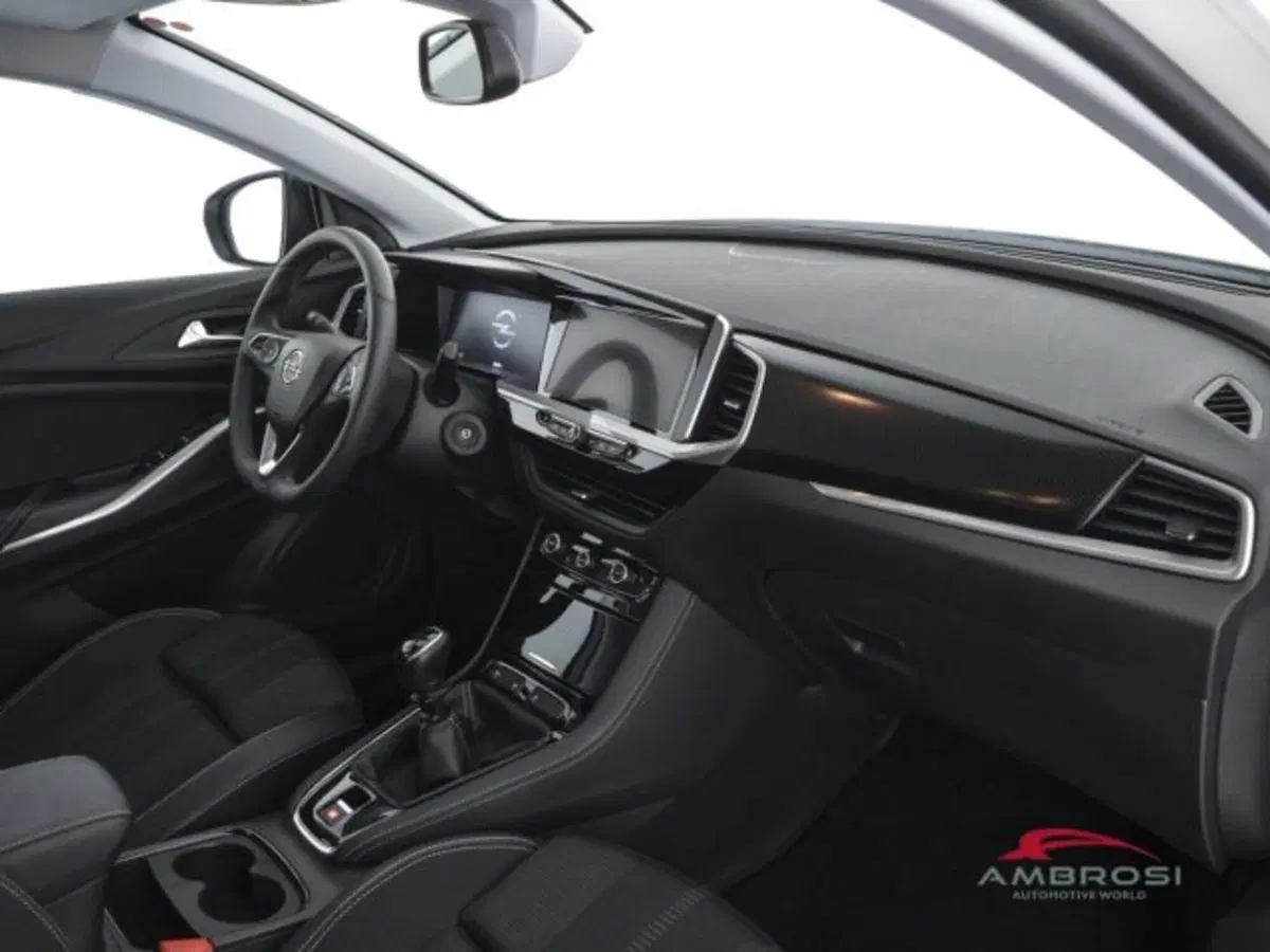 Opel Grandland usata a Perugia (12)