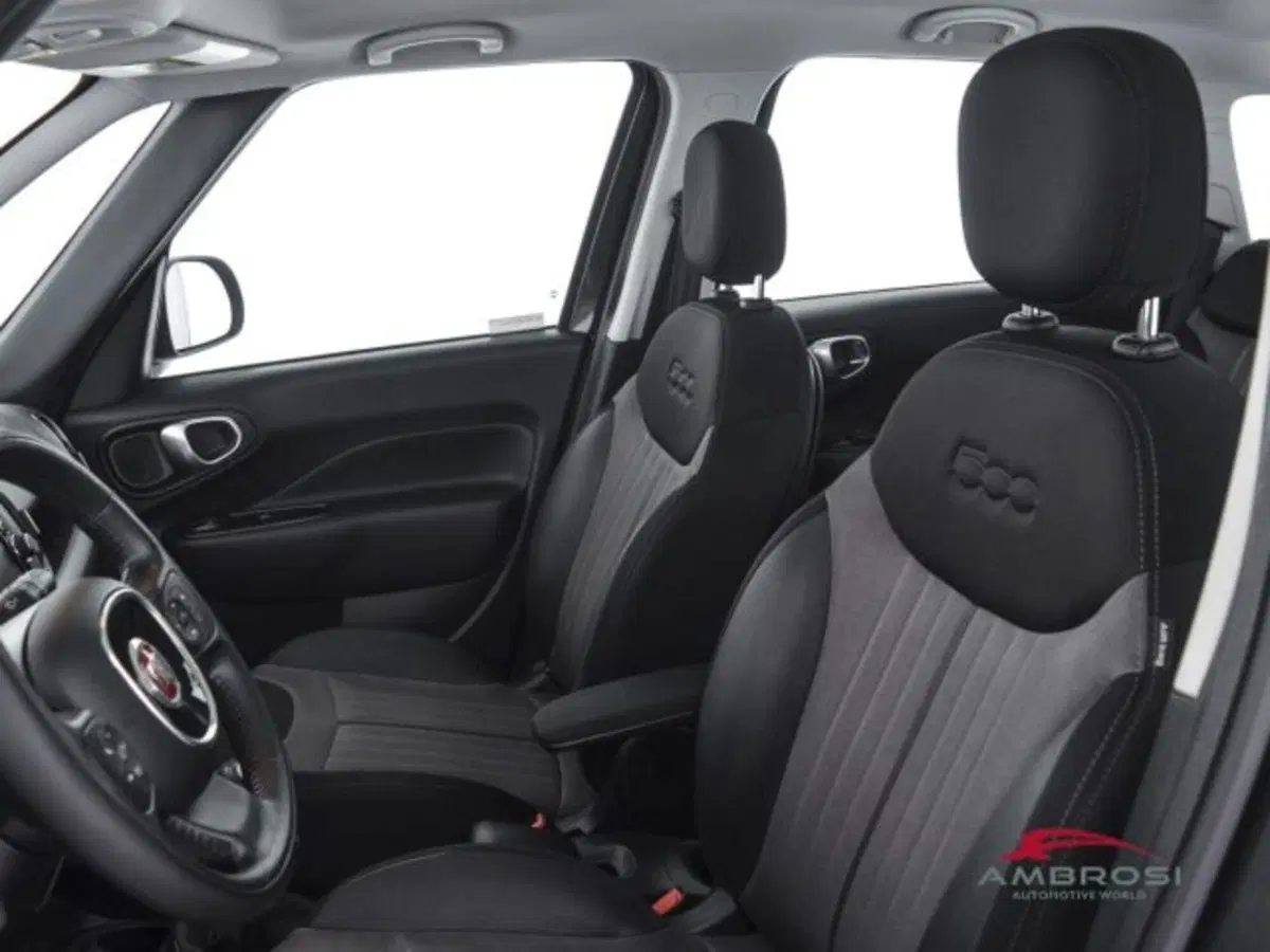 Fiat 500L Living usata a Perugia (9)