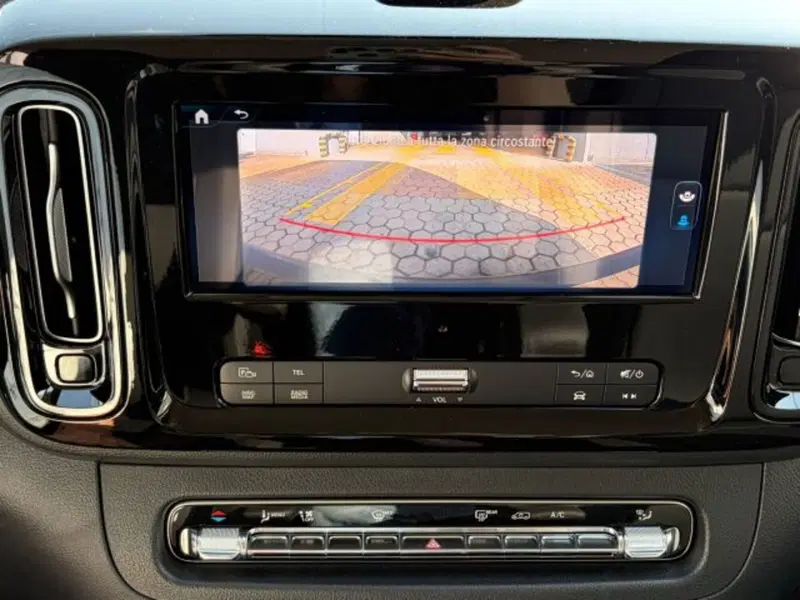 Mercedes-Benz Vito nuova a Bergamo (12)