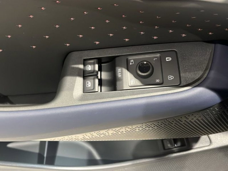 Cupra Tavascan nuova a Vicenza (15)