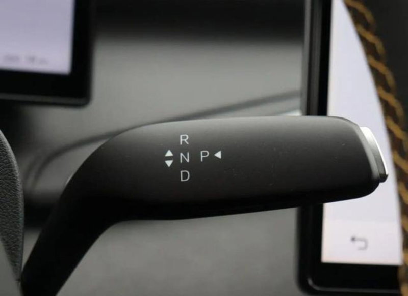 Byd Atto 3 usata a Bologna (10)