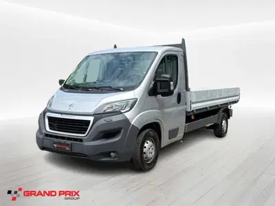 Peugeot Boxer Telaio 335 2.2 HDi/130CV FAP PLM Autocarro del 2016 usata a Castenaso