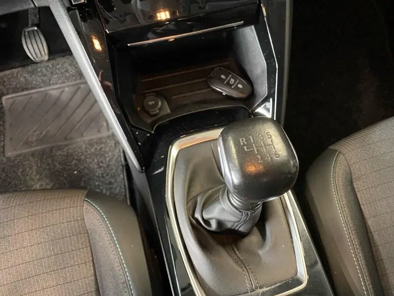 Peugeot 208 usata a Torino (12)