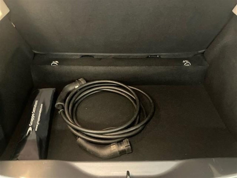 Renault Zoe usata a Como (17)