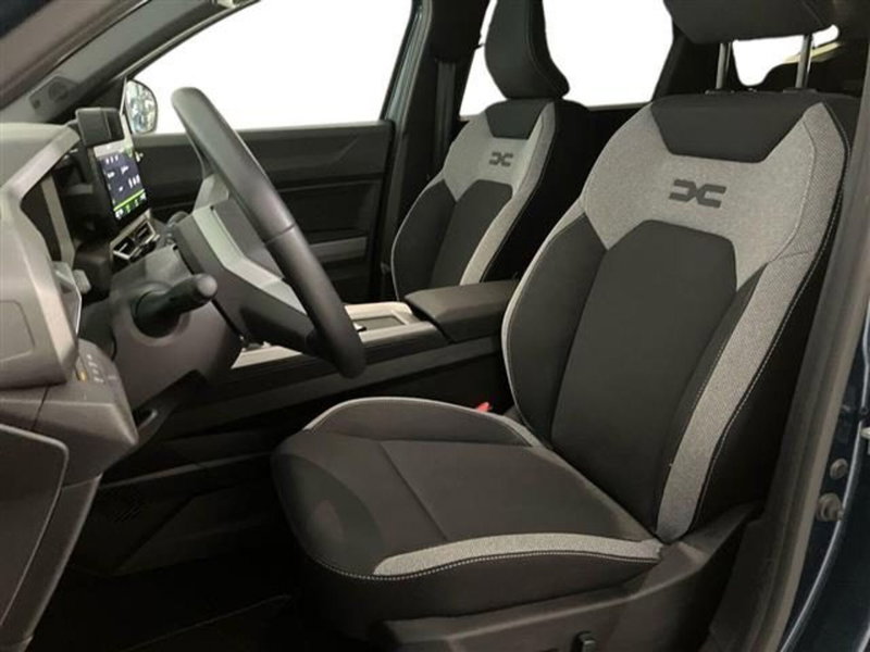 Dacia Bigster usata a Como (10)