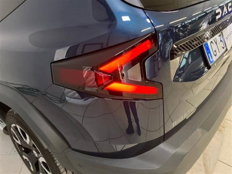 Dacia Bigster usata a Como (8)