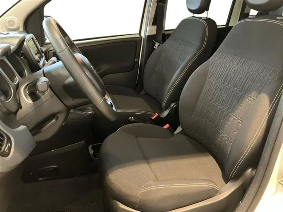 Fiat Panda Cross usata a Como (11)