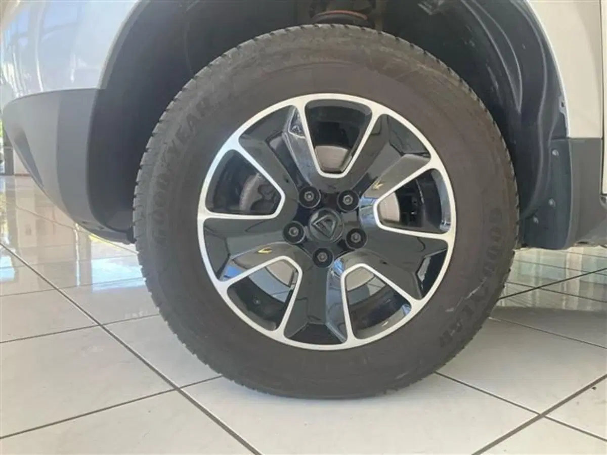 Dacia Duster usata a Como (8)