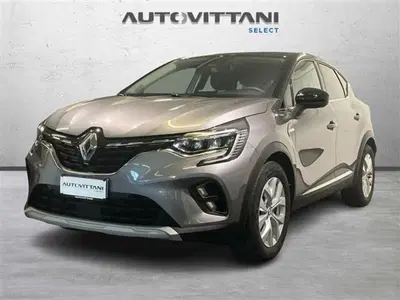 Renault Captur 1.6 full hybrid Techno 145cv auto del 2023 usata a Como